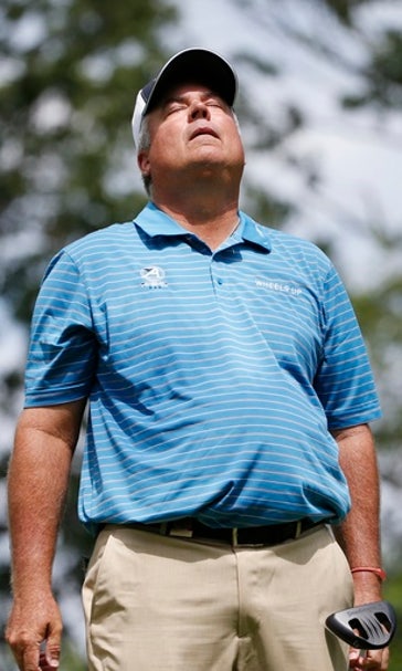 Kirk Triplett takes lead into final round of US Senior Open